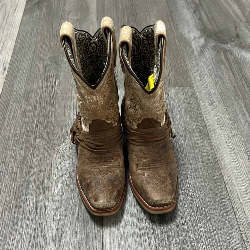 Dan Post Kids Boots in Brown and Cream
